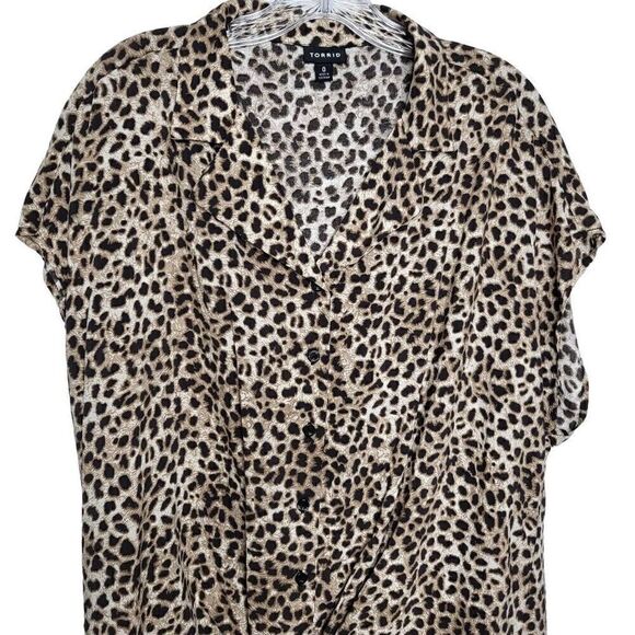 Torrid Challis Tie Front Animal Print Dolman Sleeves Top Size Large - Picture 3 of 10